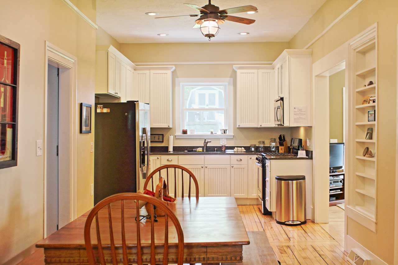Petoskey Grove dining room and kitchen
