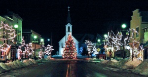 Harbor-Springs-Main-Street-Christmas