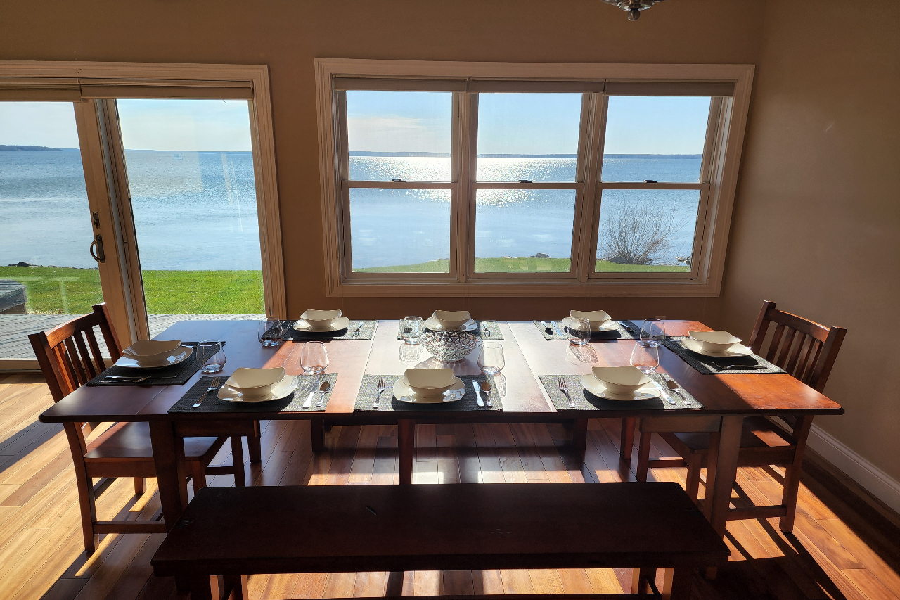 Aloha Lake Home Spacious Home on Mullett Lake Holiday Vacation Rentals