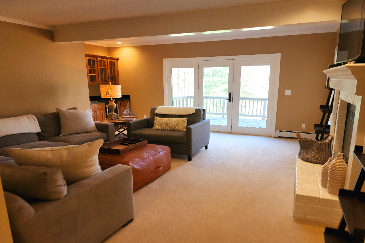 Bluffs Edge at Birchwood Luxurious FourBedroom Vacation Rental Home