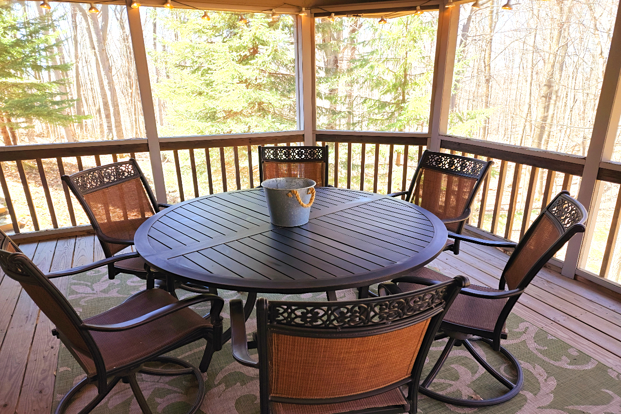 Bluffs Edge at Birchwood Luxurious FourBedroom Vacation Rental Home