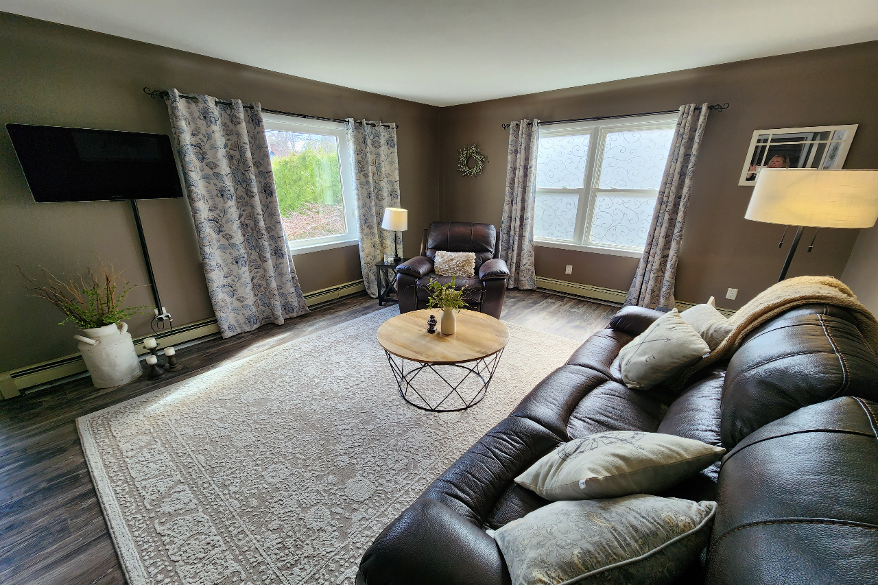 Monroe Bungalow in Petoskey Holiday Vacation Rentals