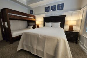 LeBear-Resort-Glen-Arbor