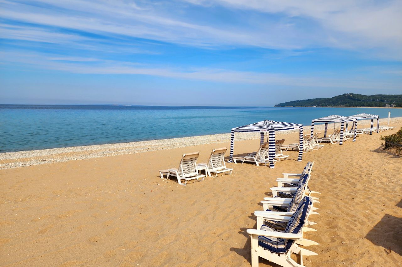 LeBear-Resort-Glen-Arbor