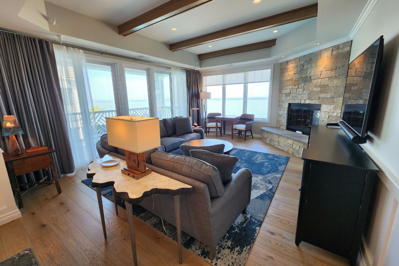 LeBear-Resort-Glen-Arbor