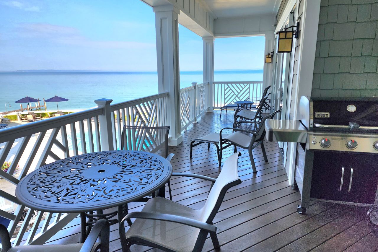 LeBear-Resort-Glen-Arbor