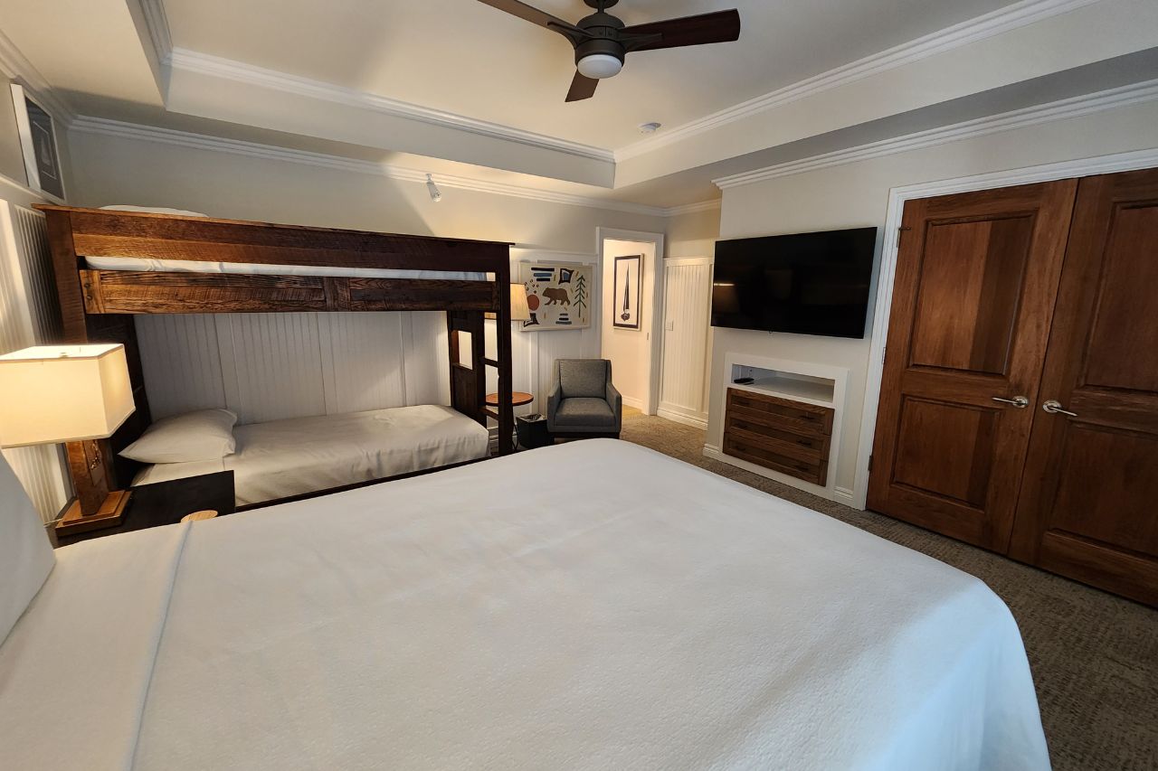 LeBear-Resort-Glen-Arbor